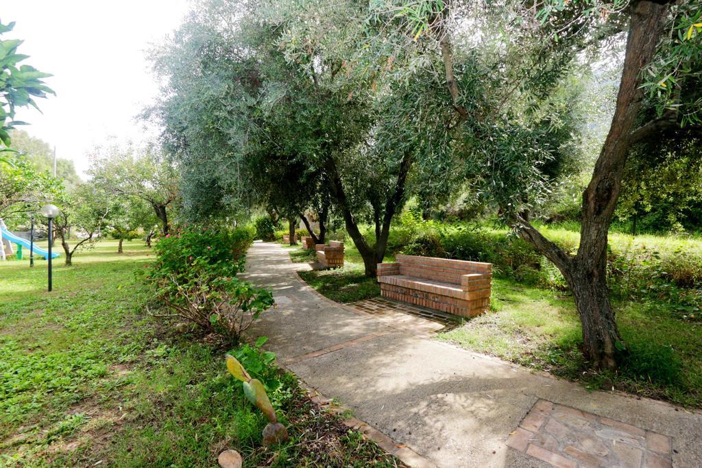 Апарт отель Residenza La Vigna Паргелия Экстерьер фото